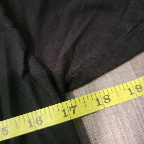 🤘🏻Pink Floyd Tour Tee - Picture 3 of 5